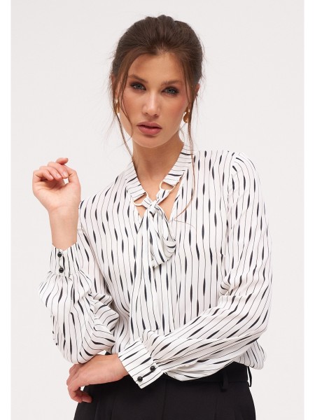 4015.1 белый с принтом